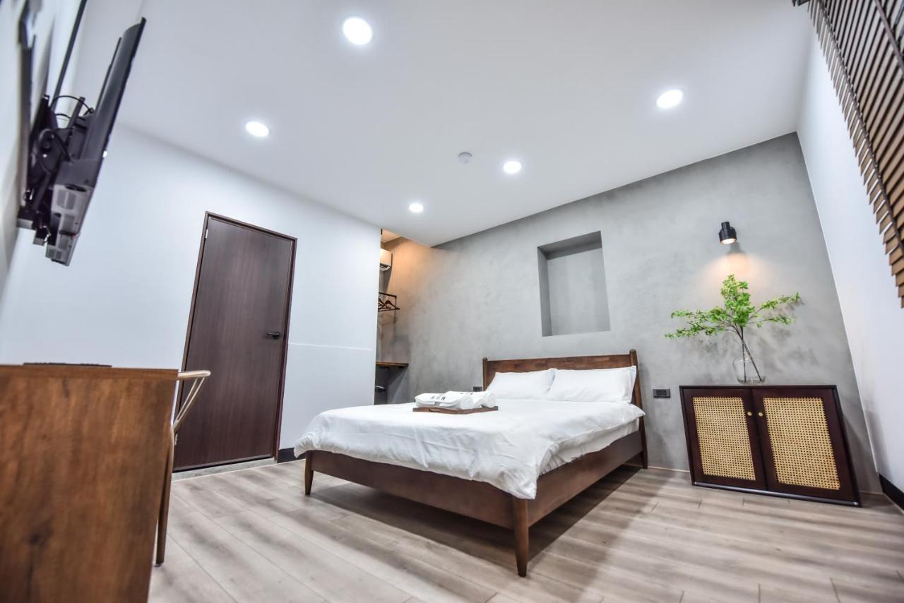 Eryang Homestay 台南 外观 照片